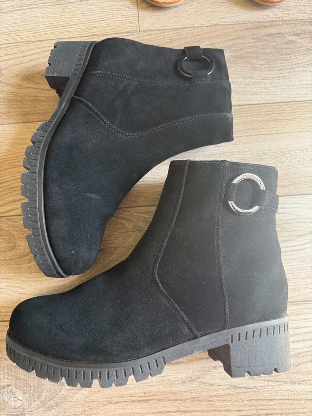 Valdini Women's Ivette black suede shearling lined bootie